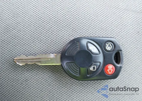 2010 Ford Escape Xlt from USA, damaged, VIN 1FMCU0D7XAKC77183